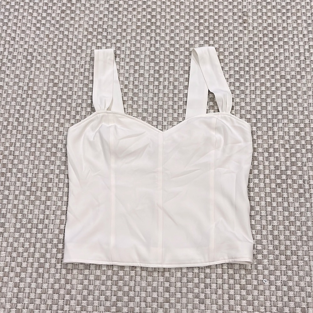 Abercrombie & Fitch | ivory sweetheart neck top
